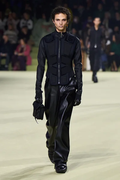 Look 53